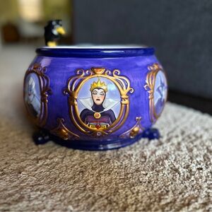 Disney Magic Mirror Cauldron